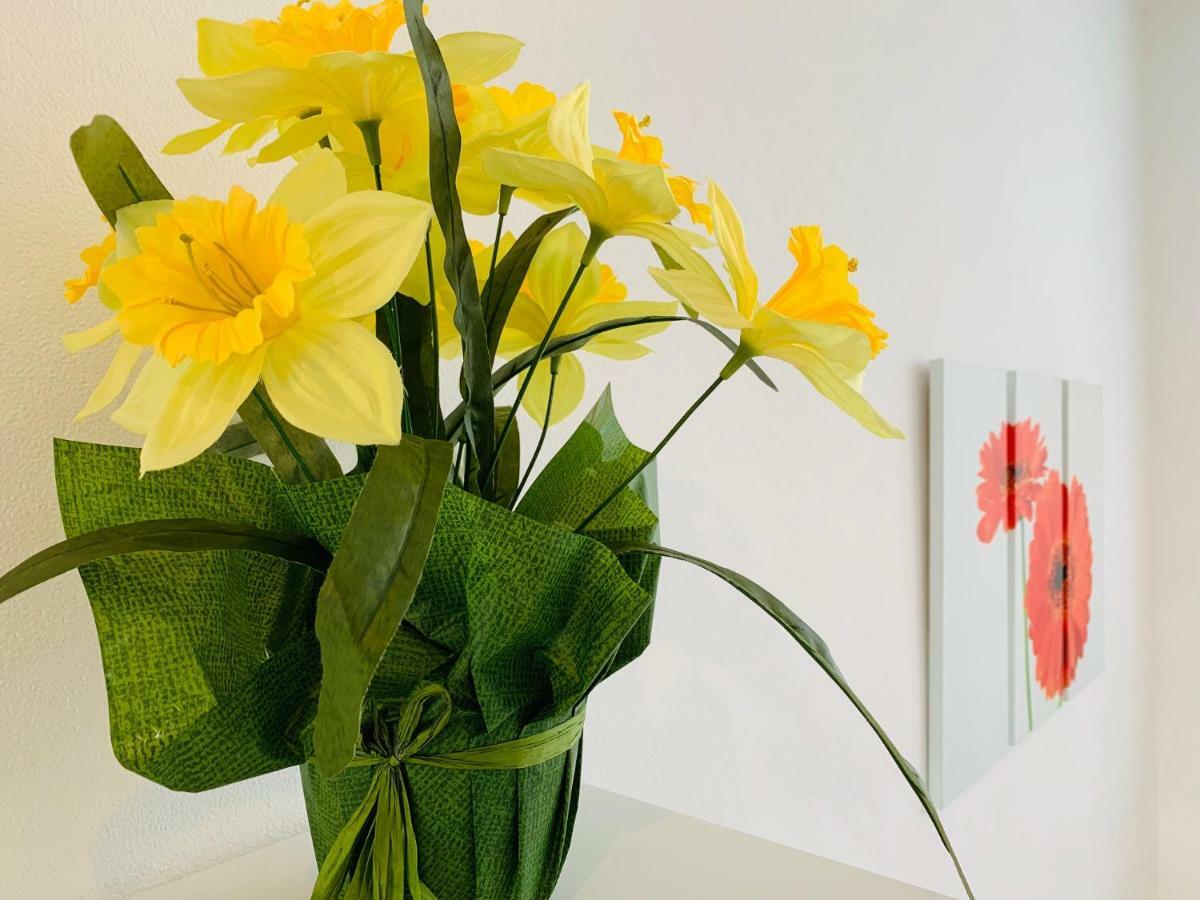 Moderner Bungalow, 20 Minuten Bis Hannover City, 24H Check-In Garbsen Buitenkant foto