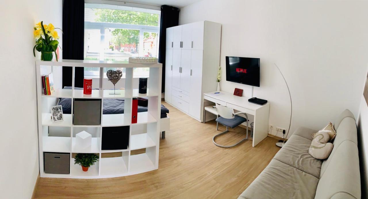 Moderner Bungalow, 20 Minuten Bis Hannover City, 24H Check-In Garbsen Buitenkant foto
